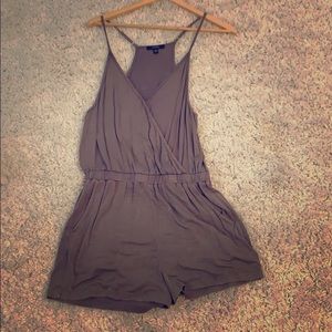 a grey v-neck romper WITH POCKETS!